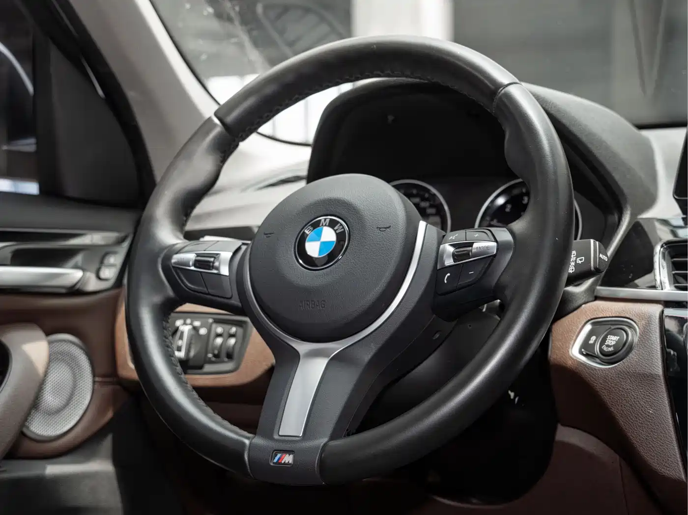 BMW X1 2022 sDrive20Li Premium фото 18