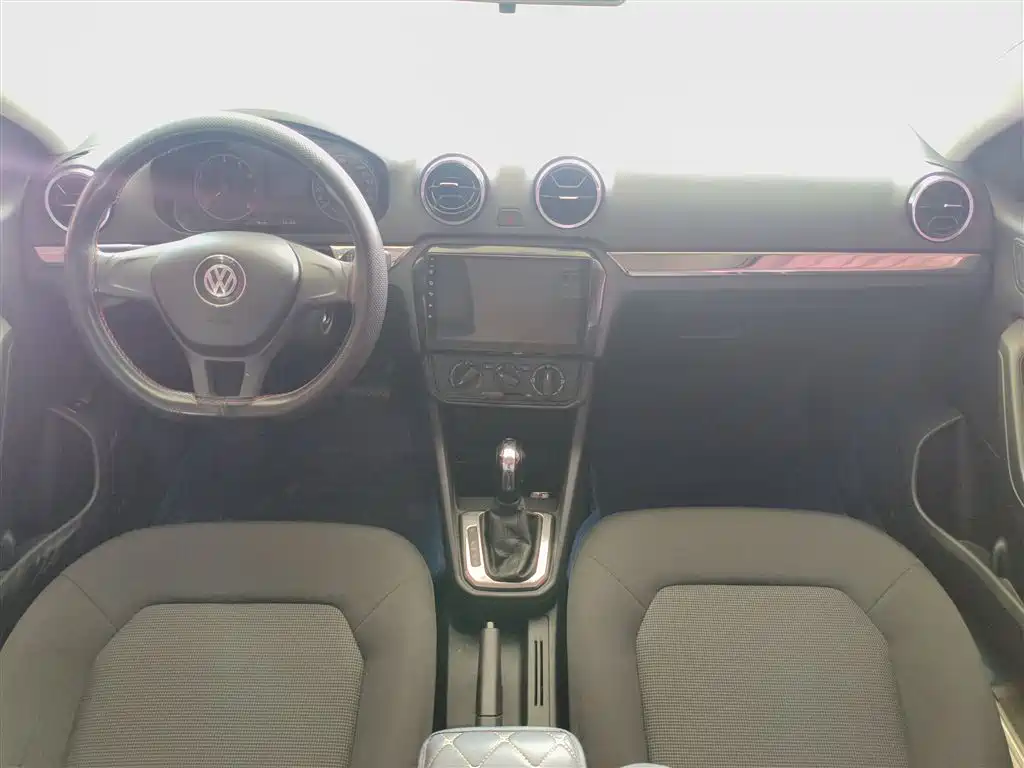 Volkswagen Jetta 2017 1.5L Automatic Fashion фото 6