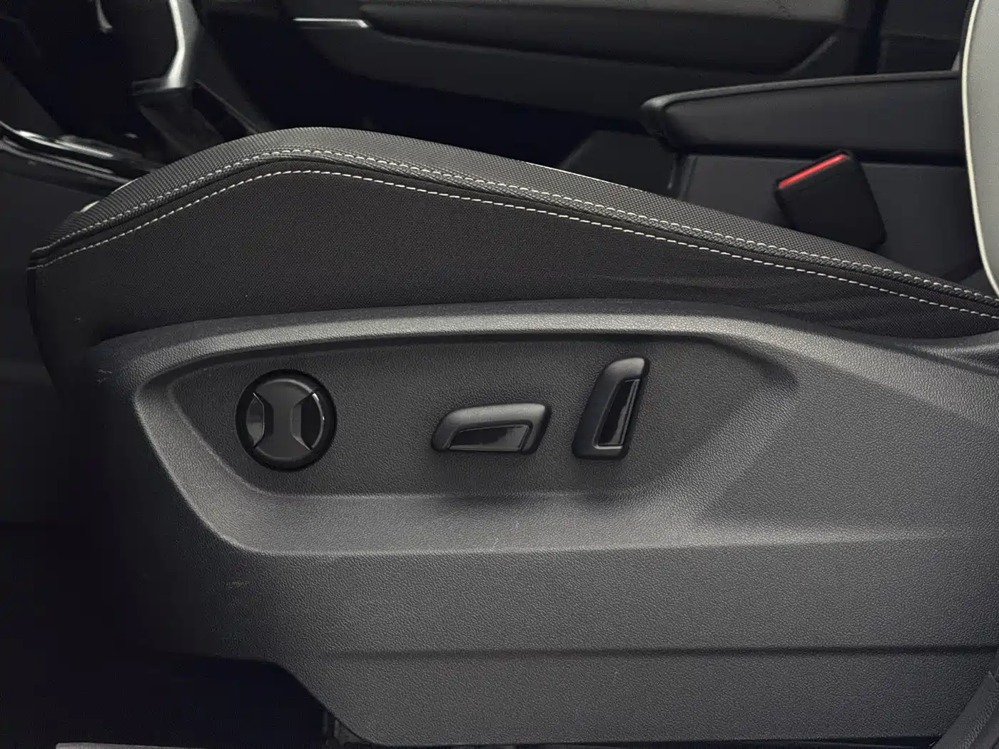 Volkswagen Tayron 2023 280TSI 2WD Luxury Plus Advanced Edition фото 16