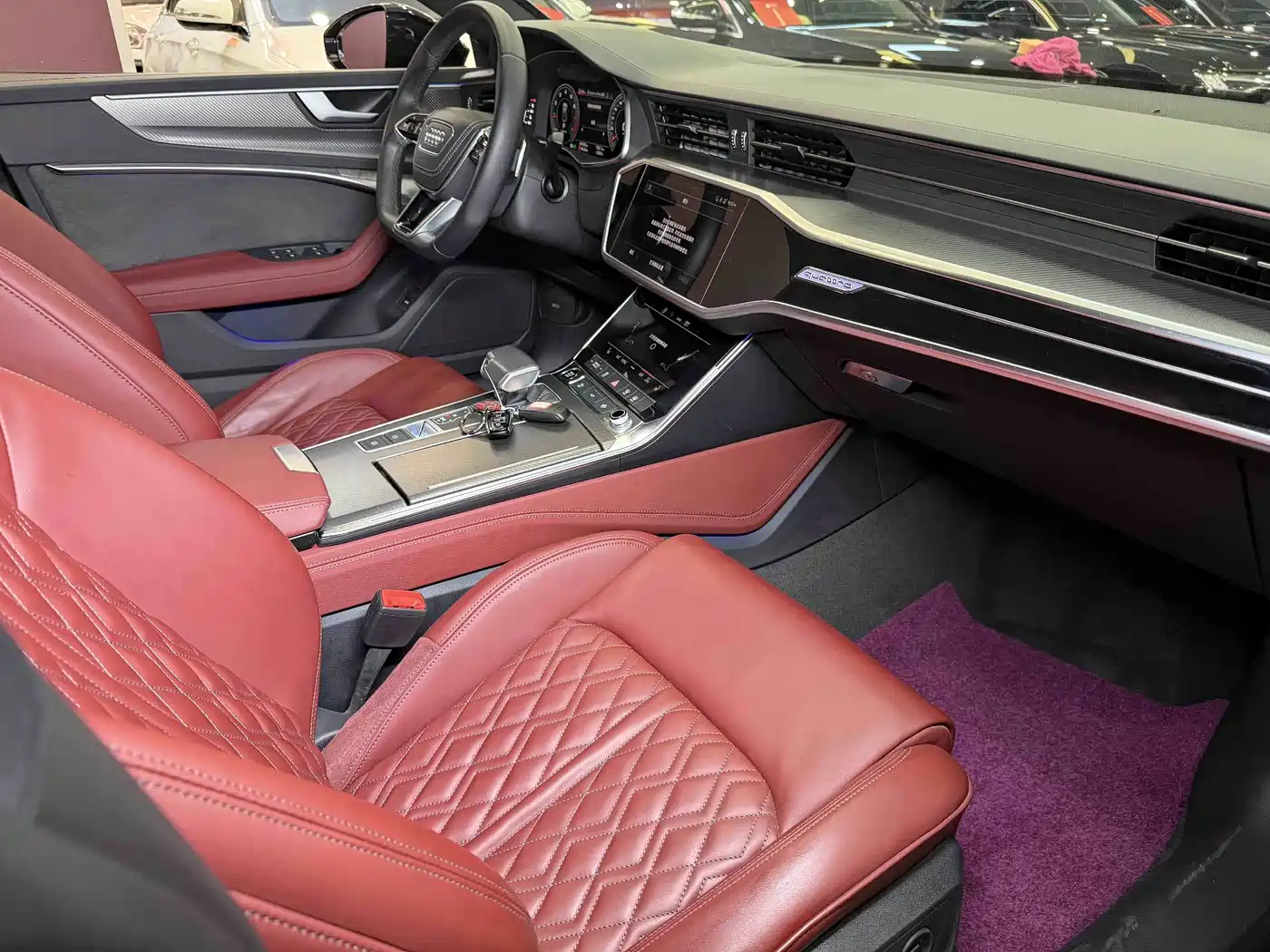 Audi A7L 2024 45 TFSI quattro S-line Black Warrior Edition фото 10