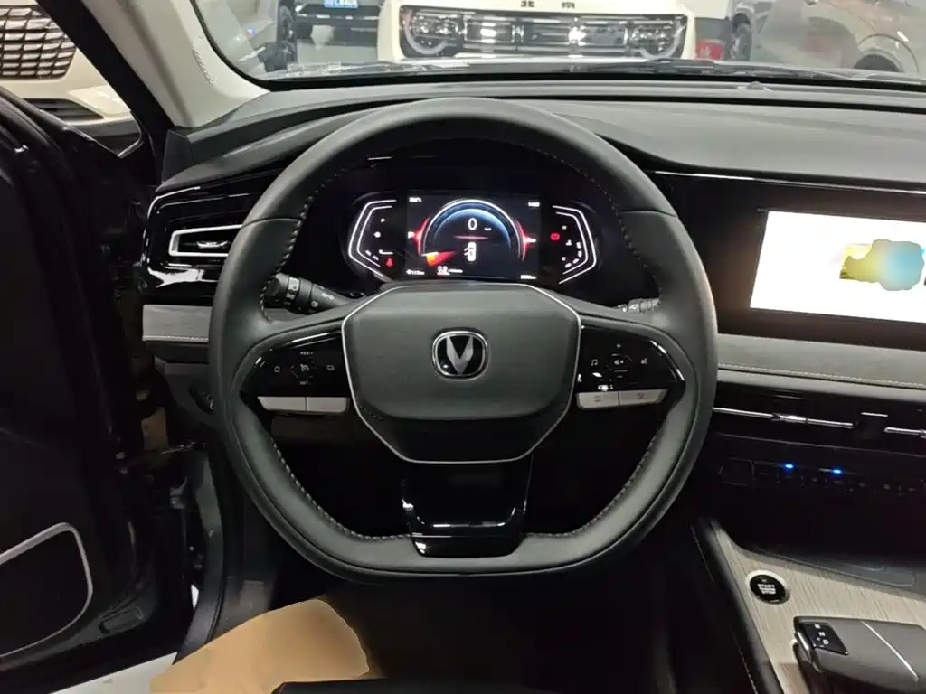 Changan X7 PLUS 2025 2024 1.5T Automatic Noble 7-Seater