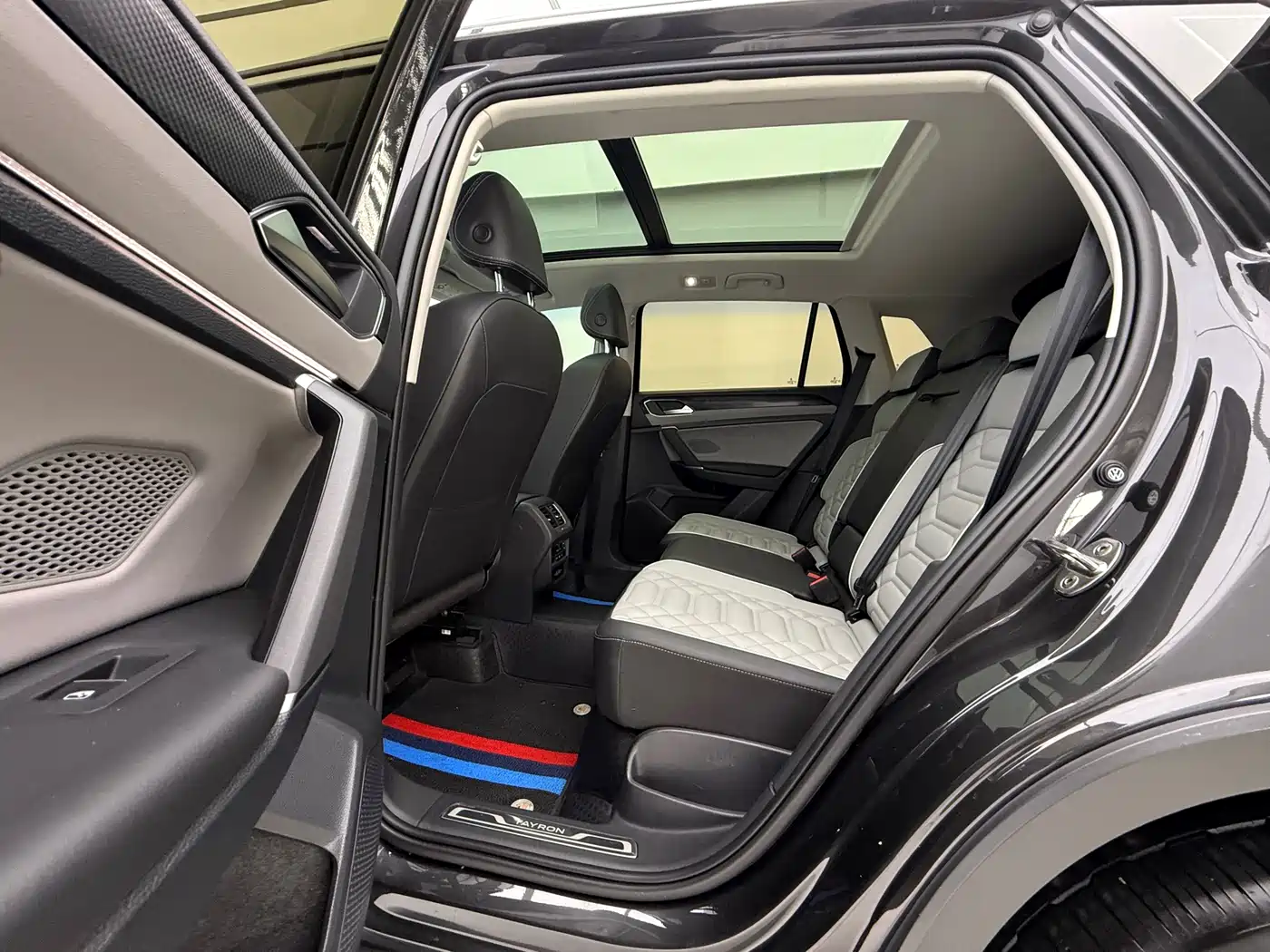 Volkswagen Tayron 2023 280TSI 2WD Luxury Plus Advanced Edition фото 13