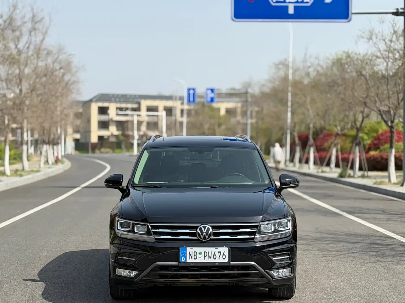 VOLKSWAGEN TIGUAN L