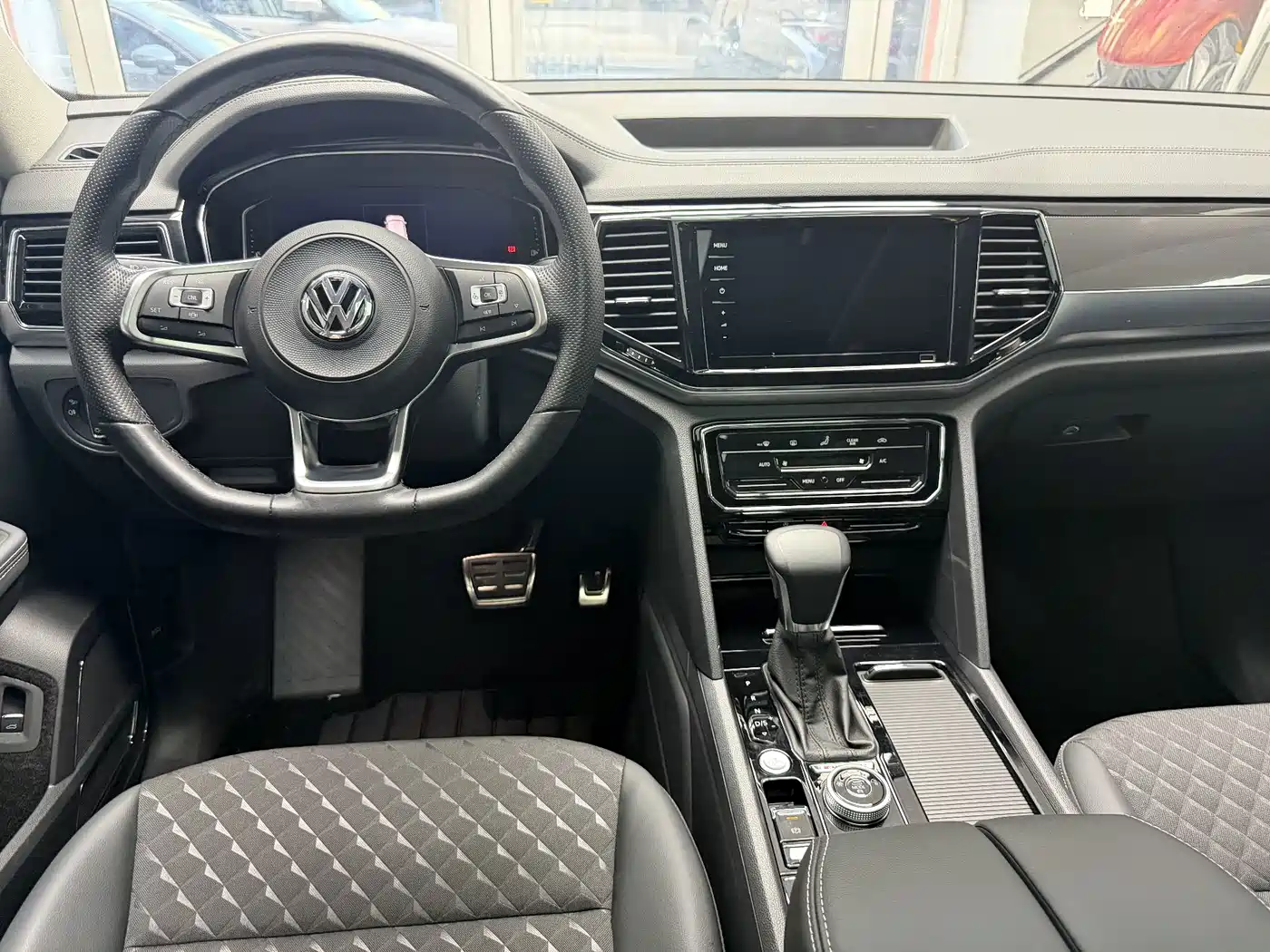 صورة 12 - Volkswagen Teramont