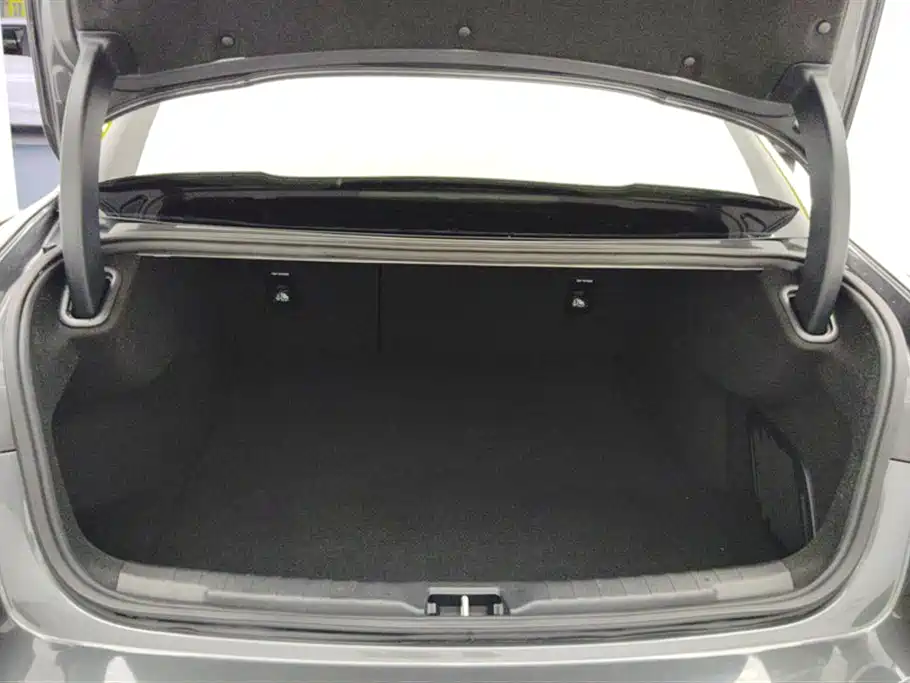 Lynk & Co 03 2023 1.5TD DCT Power Pro фото 4