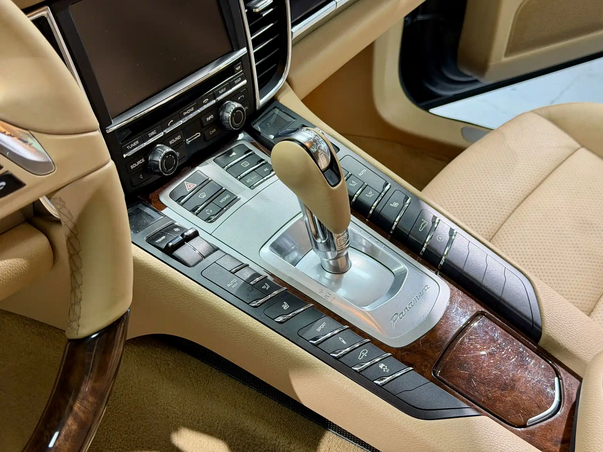 Фото 10 - Porsche Panamera
