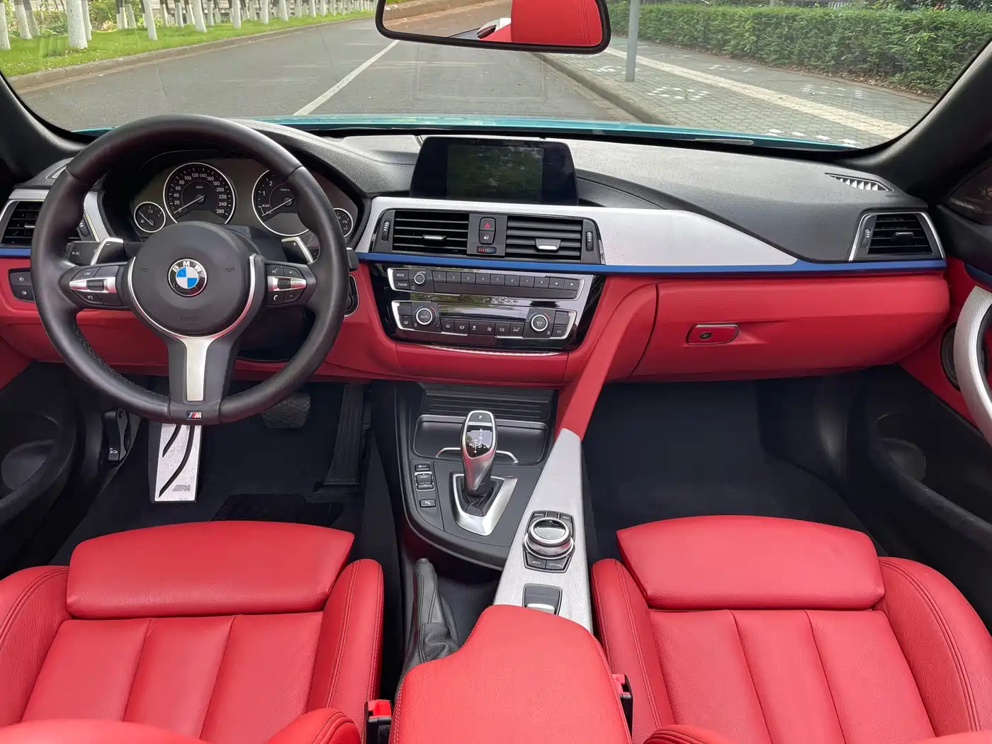 BMW 4 Series 2017 425i Convertible M Sport Package фото 9