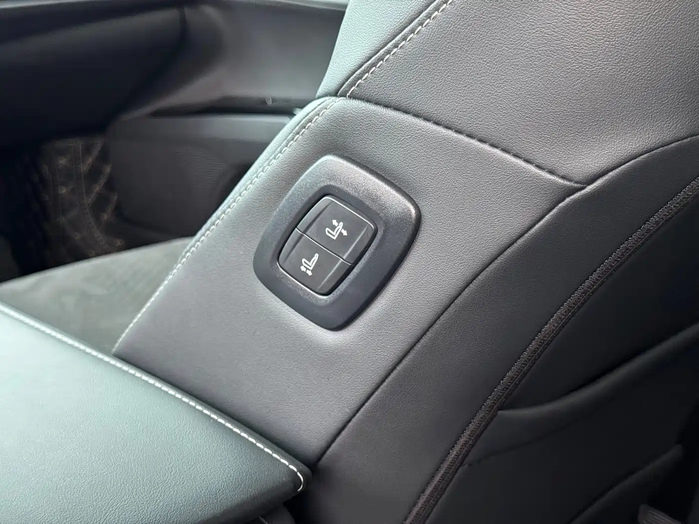 Toyota Camry 2025 2026 2.0S Sport Edition