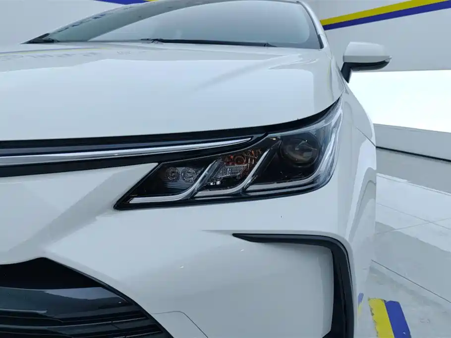 Toyota Corolla 2021 1.2T S-CVT Elite PLUS Edition фото 5