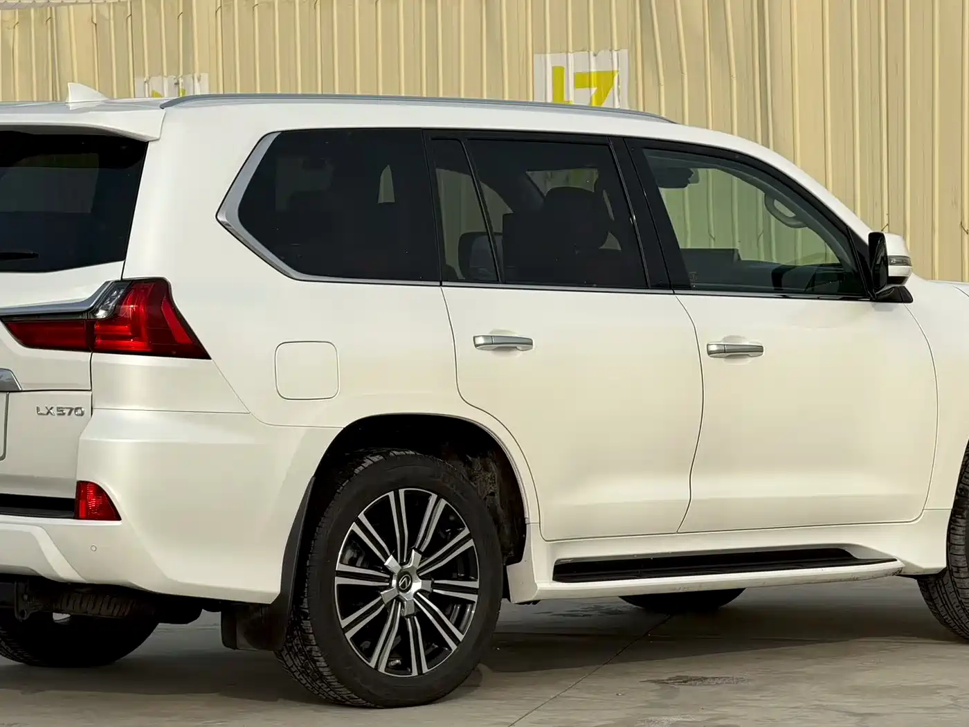 Lexus LX 2019 570 Prestige Luxury Edition фото 9