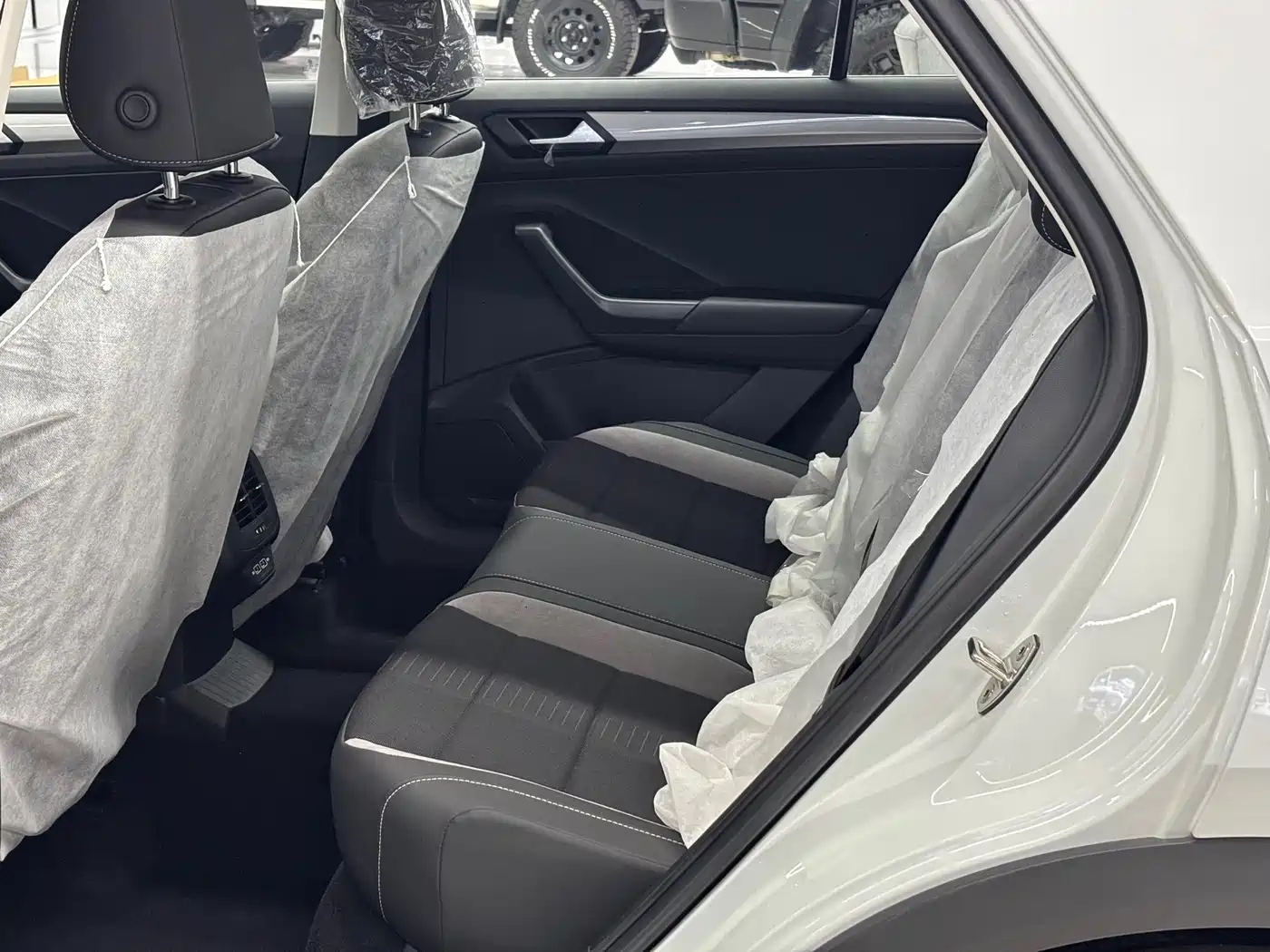 Volkswagen T-ROC 2021 Facelift 280TSI DSG 2WD Elite Smart Connect Edition фото 13