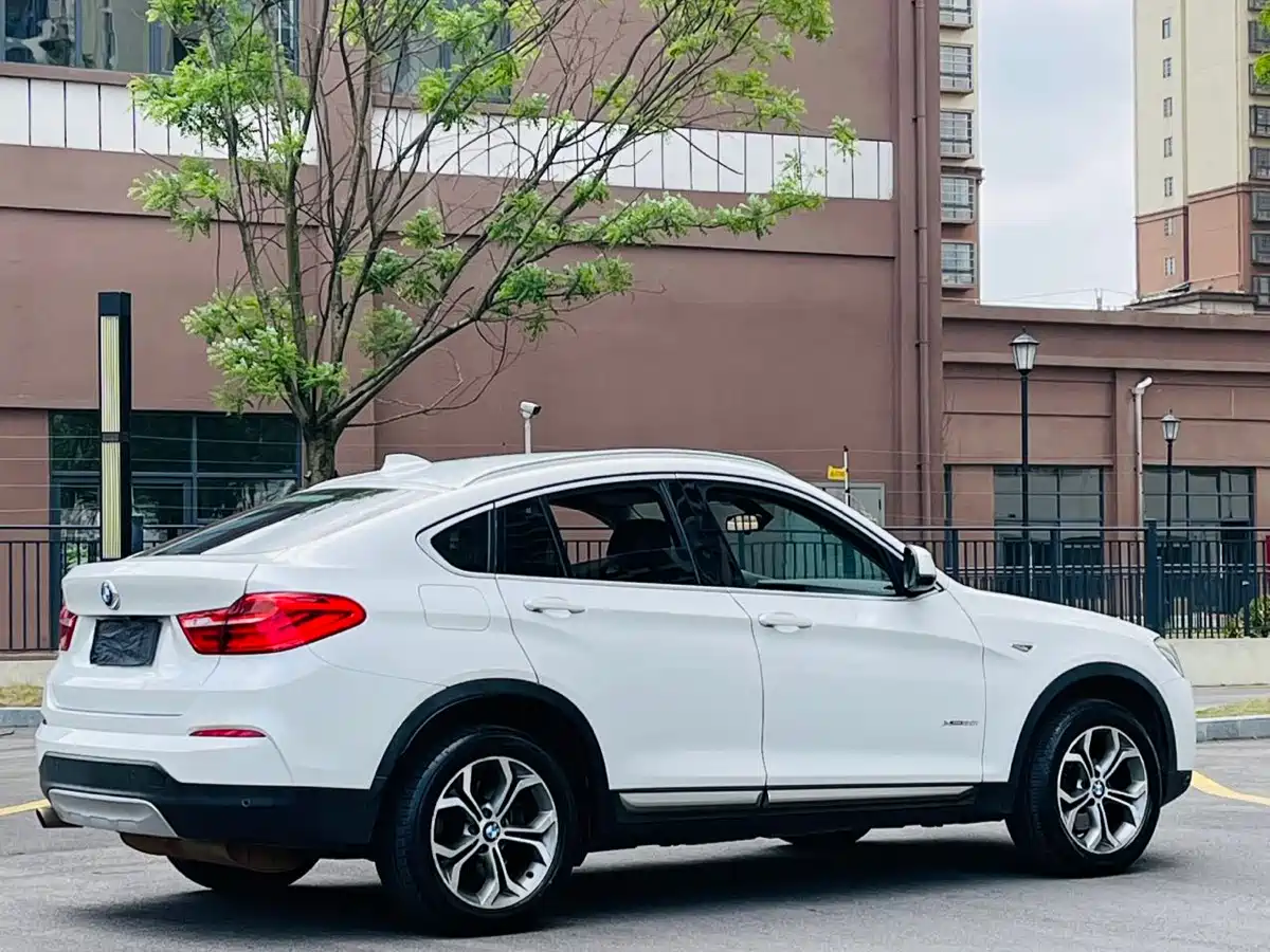 BMW X4 2014 xDrive20i X Design Package фото 9