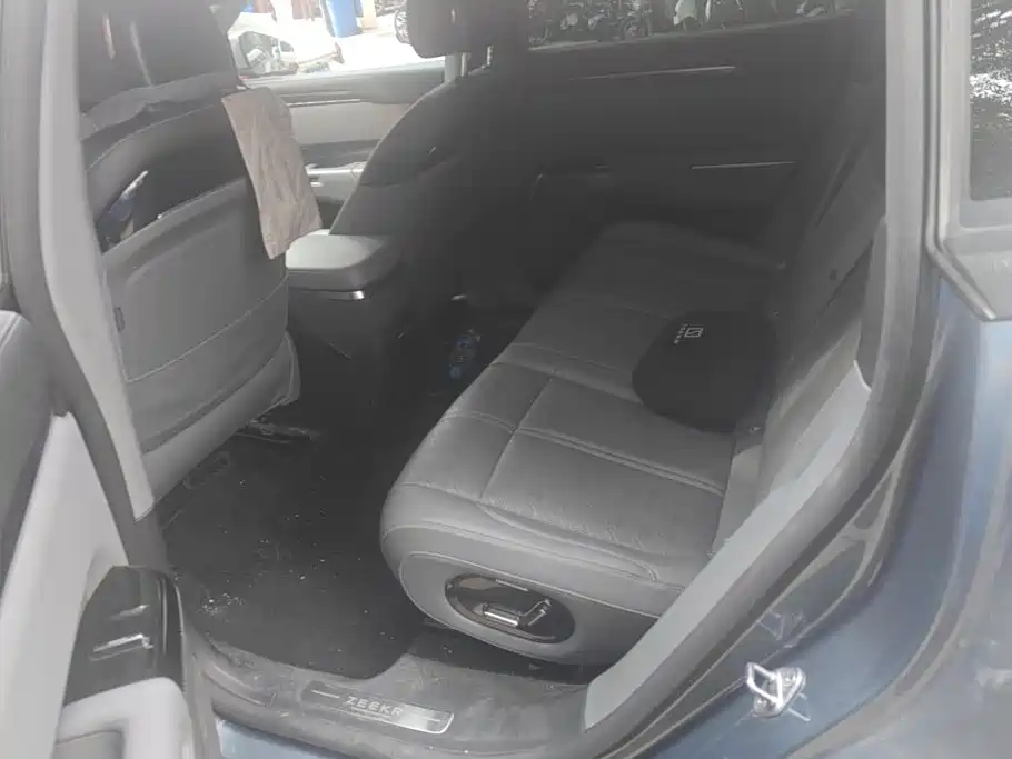 ZEEKR 7X 2025 2025 Model 75kWh RWD Smart Driving Edition
