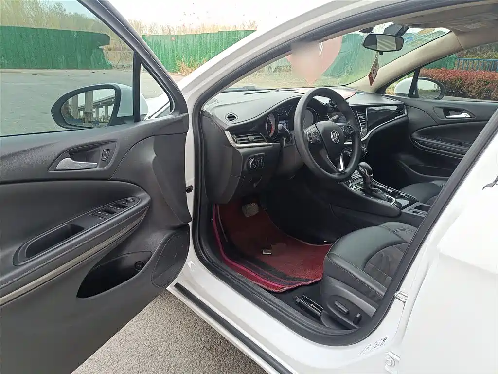 Buick Verano 2015 Sedan 20T Dual-clutch Elite фото 16