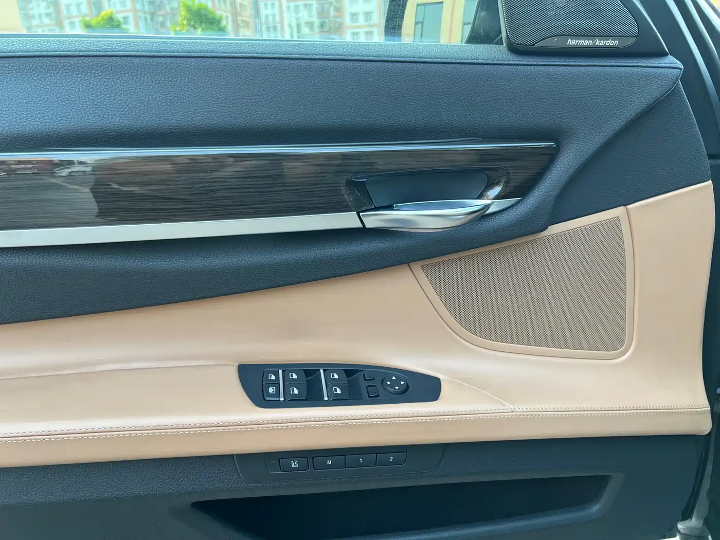 Photo 24 - BMW 7 Series