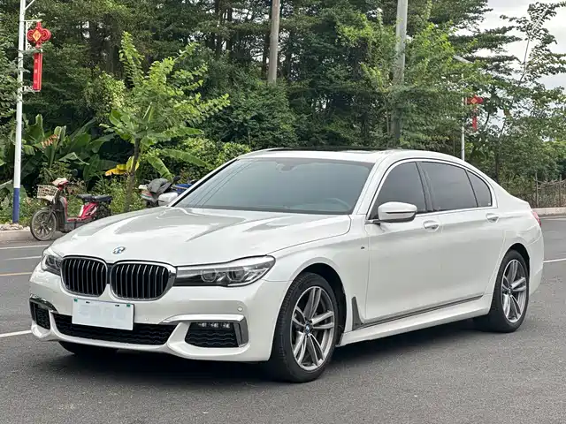 BMW 7 SERIES