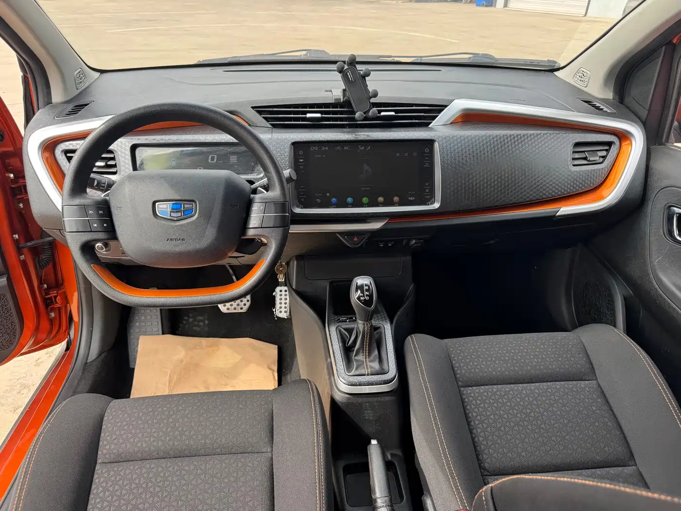 Geely Yuanjing X1 2018 2017 1.3L Auto Fun Edition