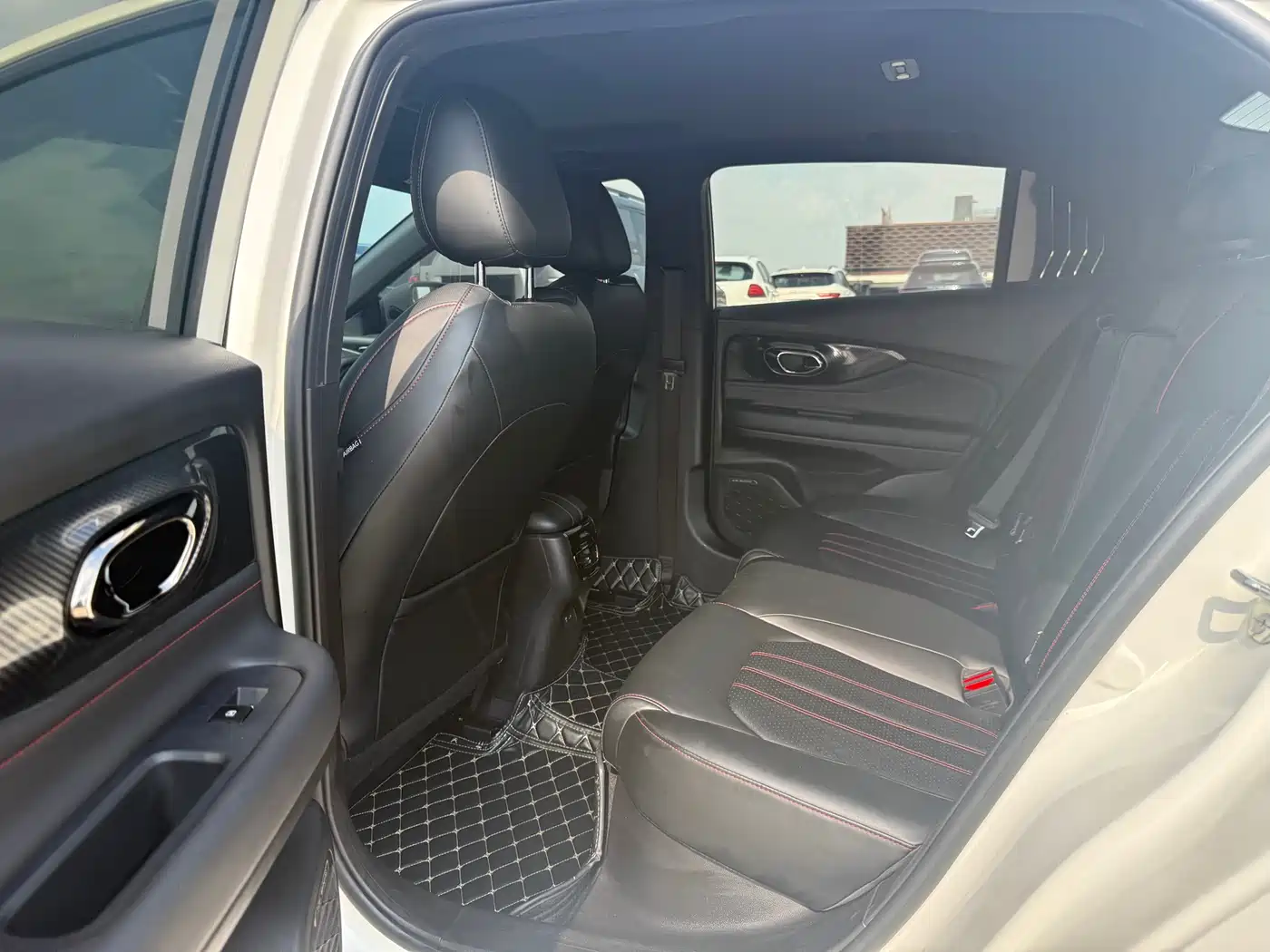 GAC Trumpchi Trumpchi Emkoo 2021 270T DCT J16 Edition фото 12