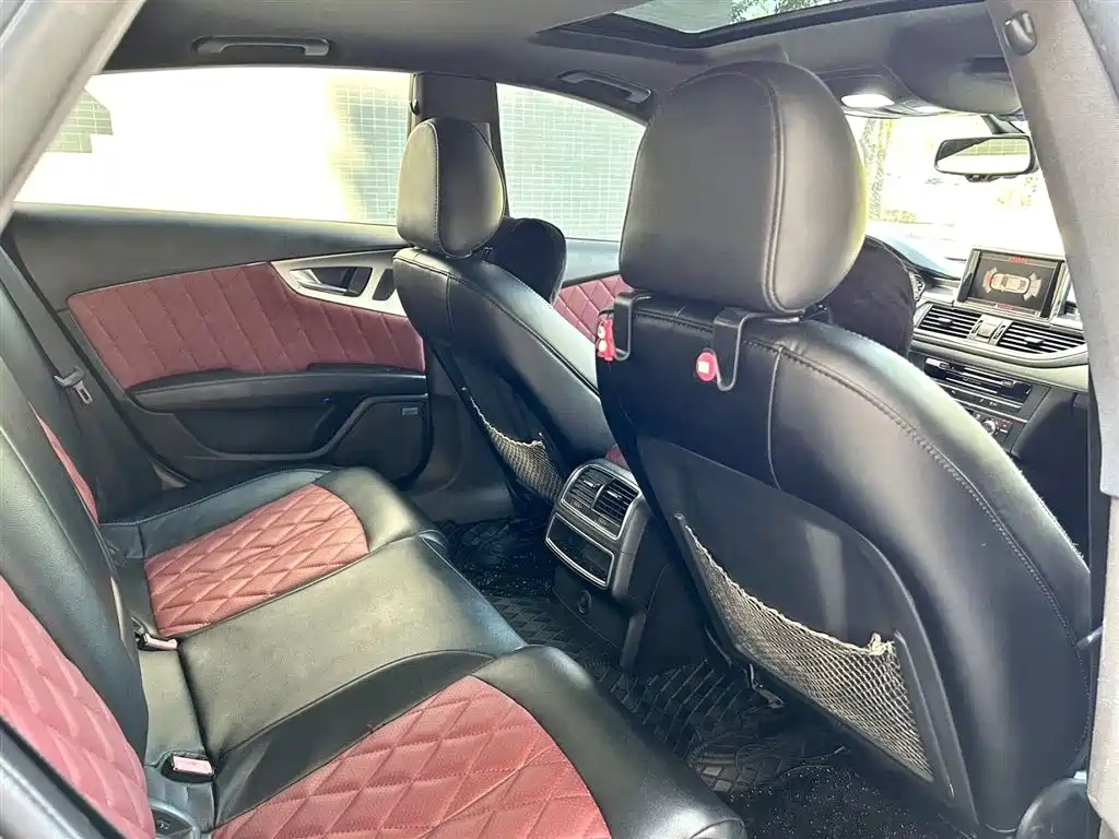 Audi A7 2012 3.0TFSI quattro Luxury Model фото 8