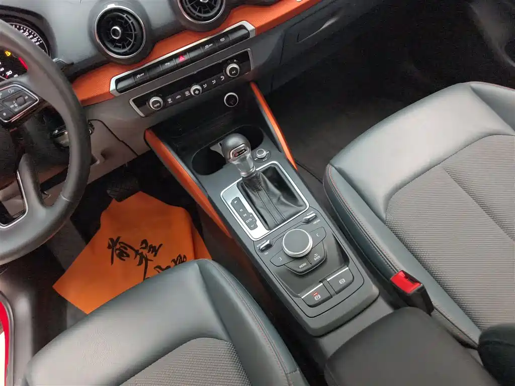 Audi Q2L 2018 35 TFSI Fashion Elegance China VI фото 10