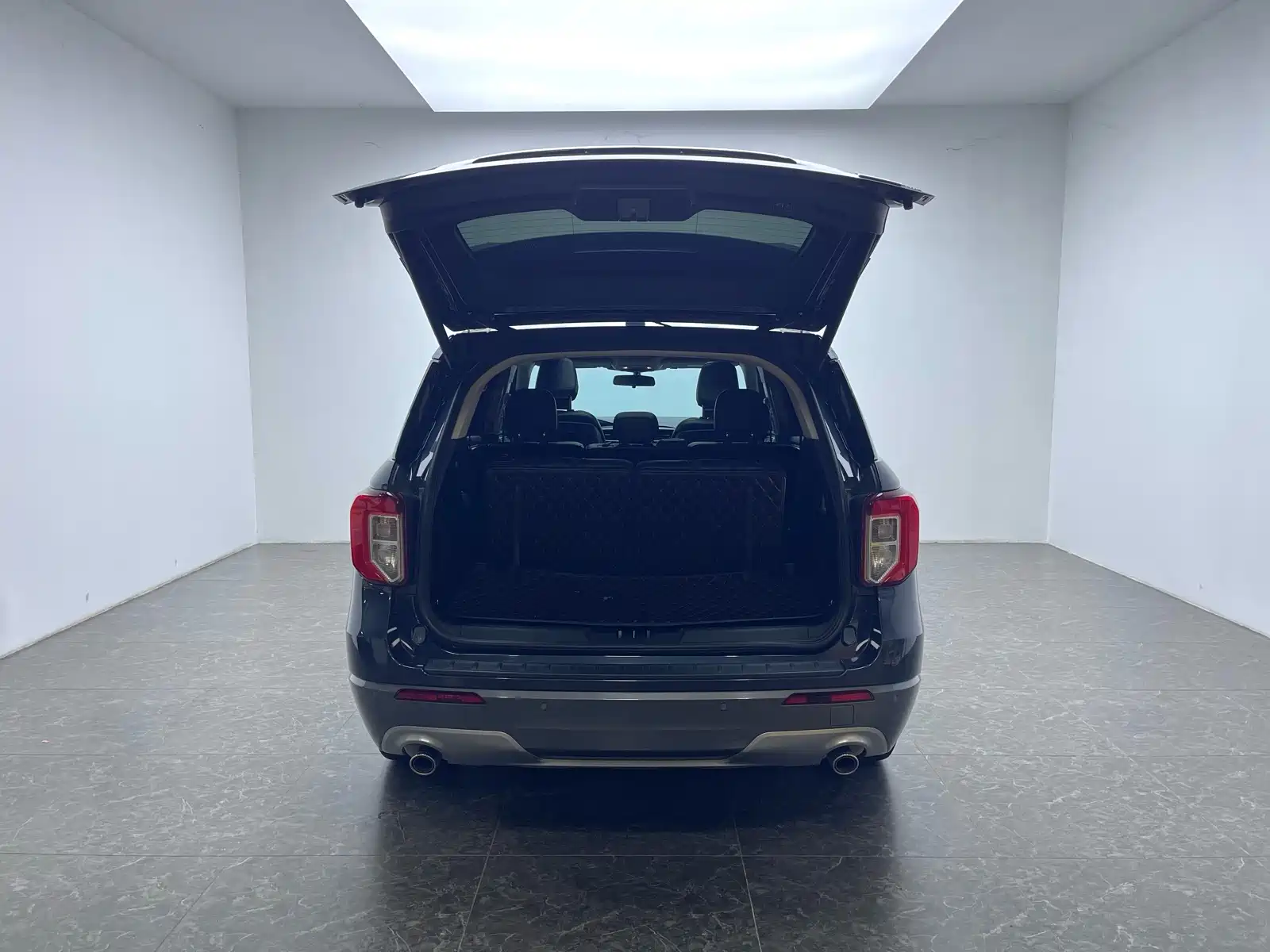 Фото 5 - Ford Explorer