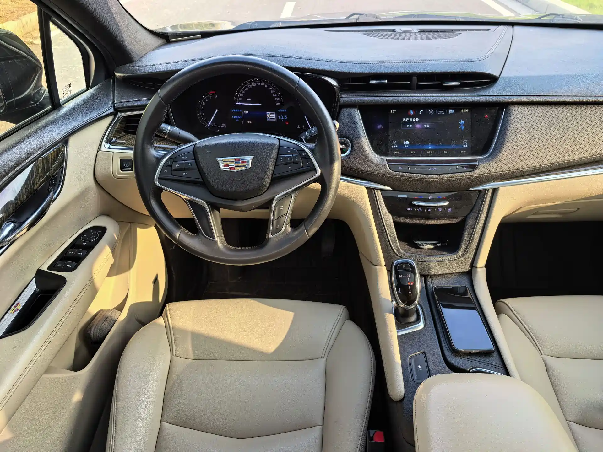 Фото 15 - Cadillac XT5