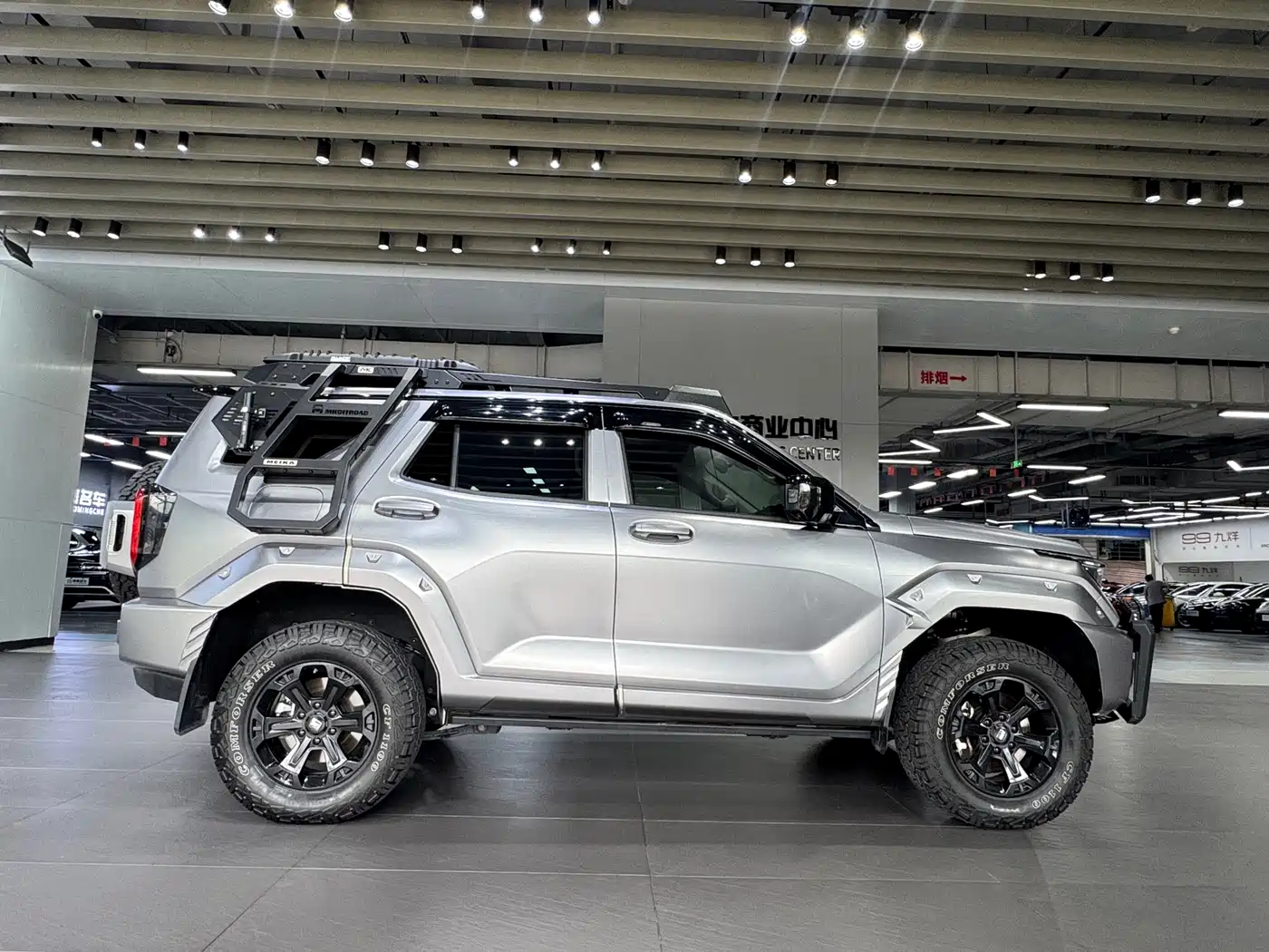 Tank 400 New Energy 2024 Hi4-T Urban Edition фото 4