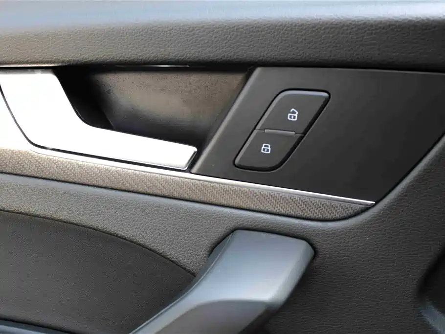 Audi Q5L 2022 Facelift 40T Luxury Dynamic фото 10