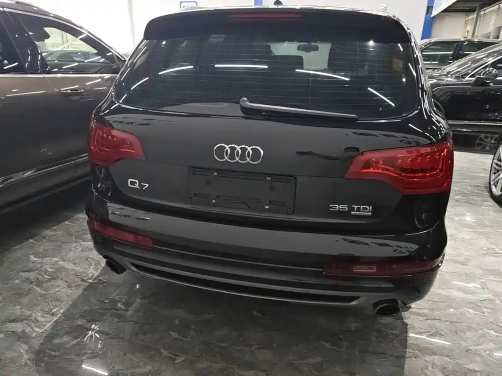 Фото 6 - Audi Q7
