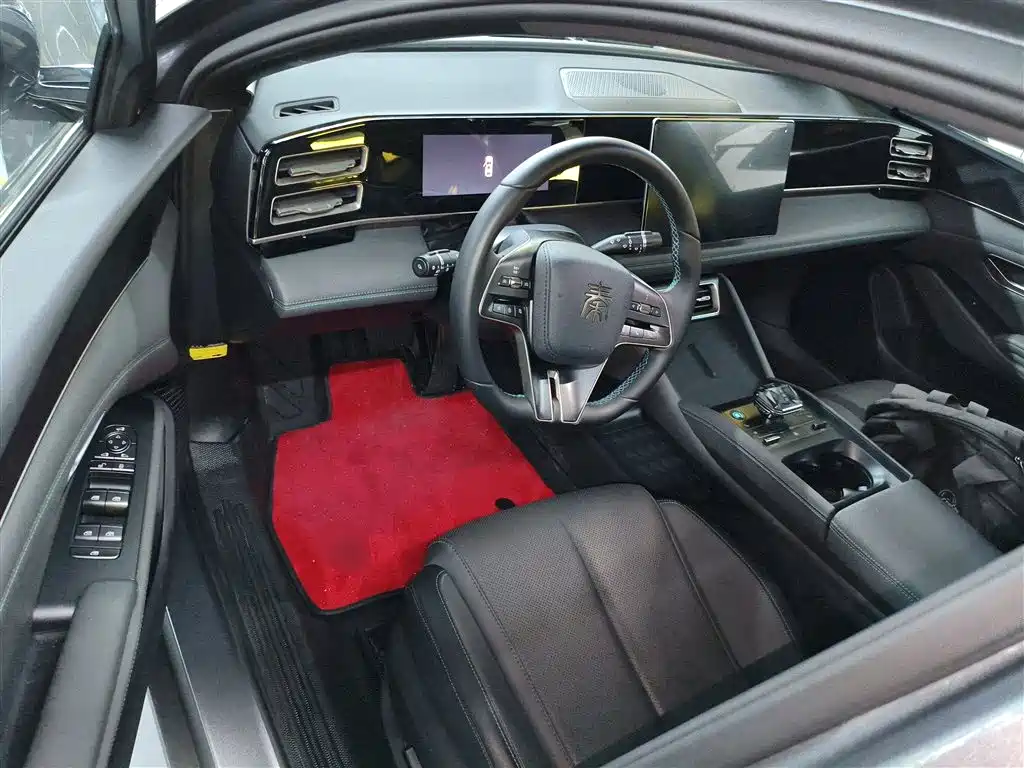 BYD Qin L 2024 DM-i 120KM Superior Edition фото 12