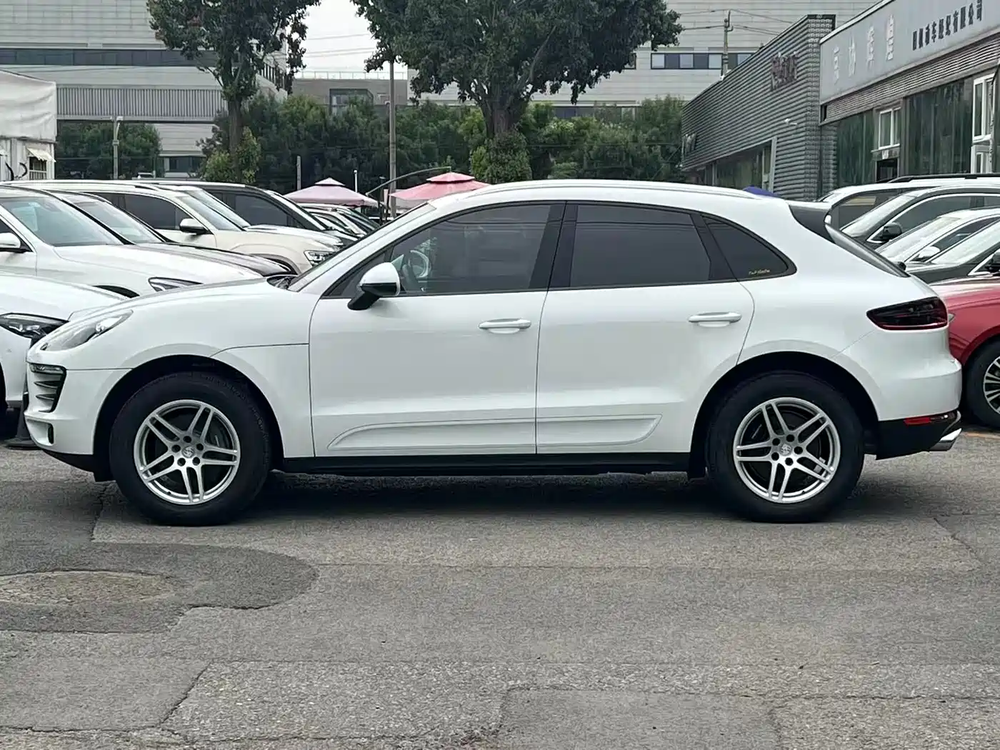 Porsche Macan 2017 Macan 2.0T фото 26