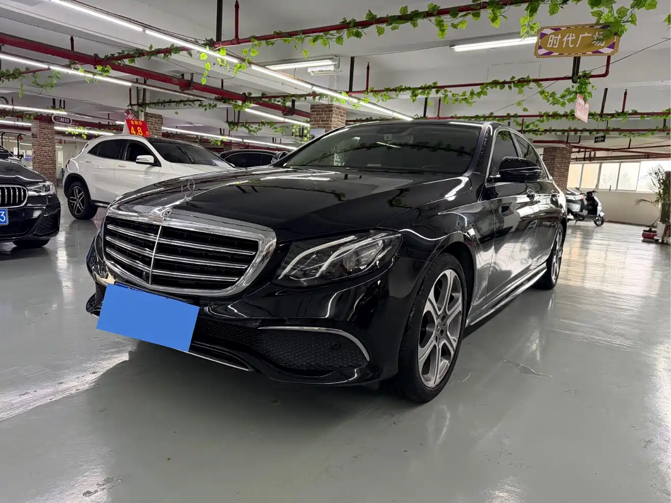 Фото 1 - Mercedes-Benz E-Class