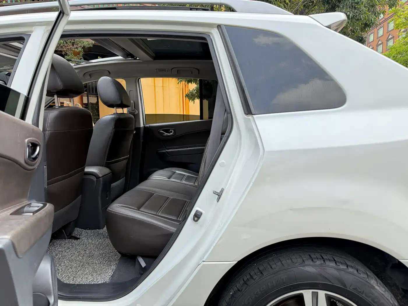 Renault Koleos (Import) 2014 2014 2.5L 4WD Comfort Edition