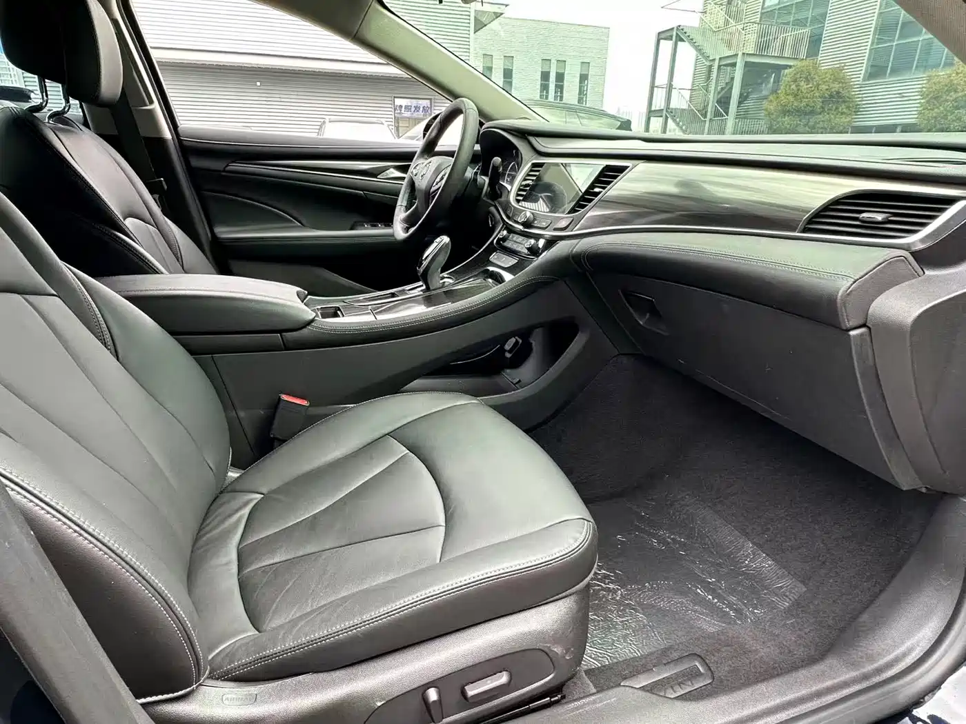 Buick LaCrosse 2019 28T Luxury Edition фото 7