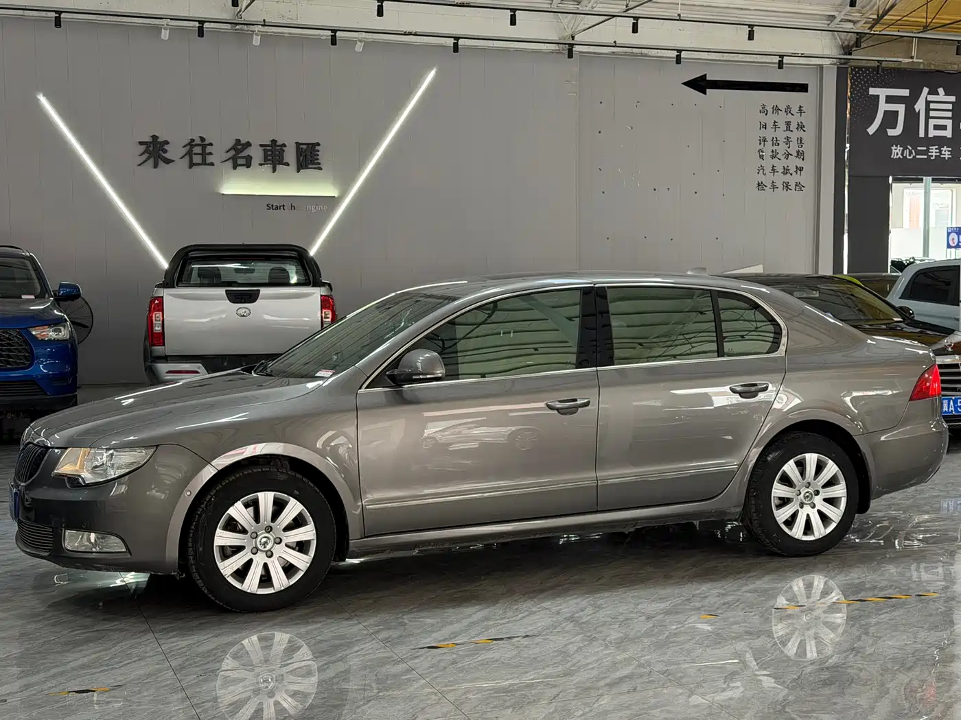 Škoda Superb 2012 1.8TSI Automatic Noble Elegance Edition фото 4