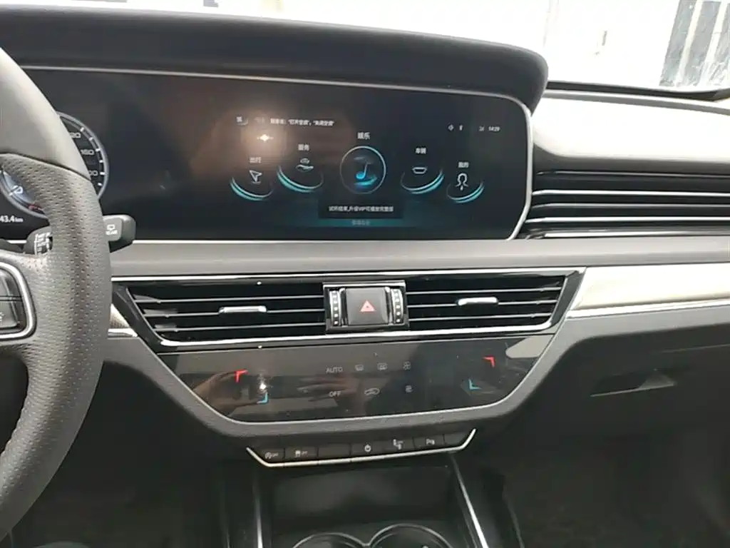 Hongqi HS5 2022 Facelift 2.0T Smart Flag Enjoyment AWD Edition фото 13
