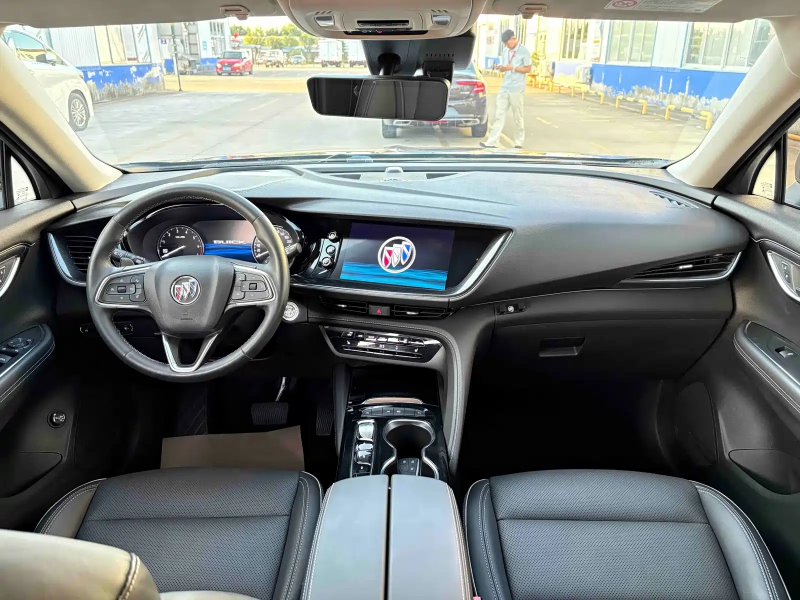 Photo 6 - Buick Envision Plus