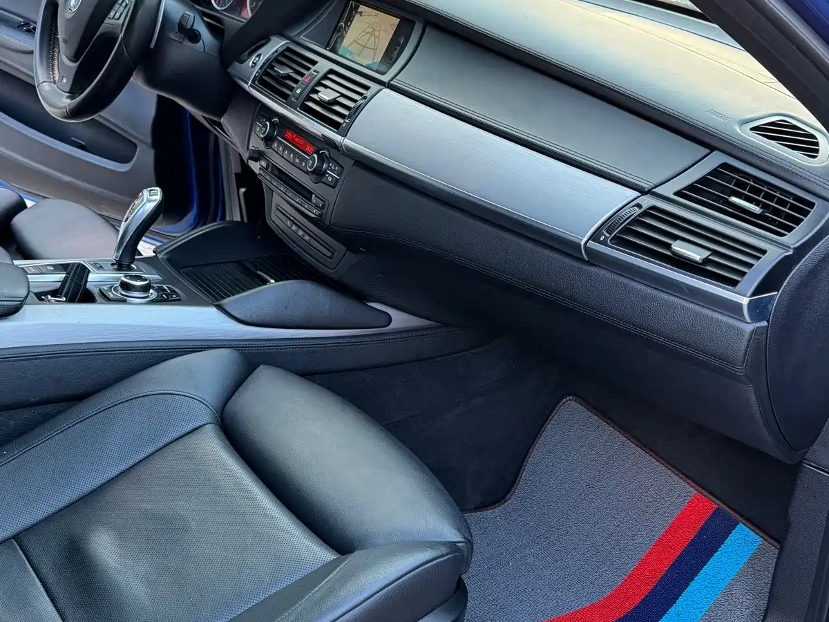 BMW X6 M 2013 X6 M фото 17