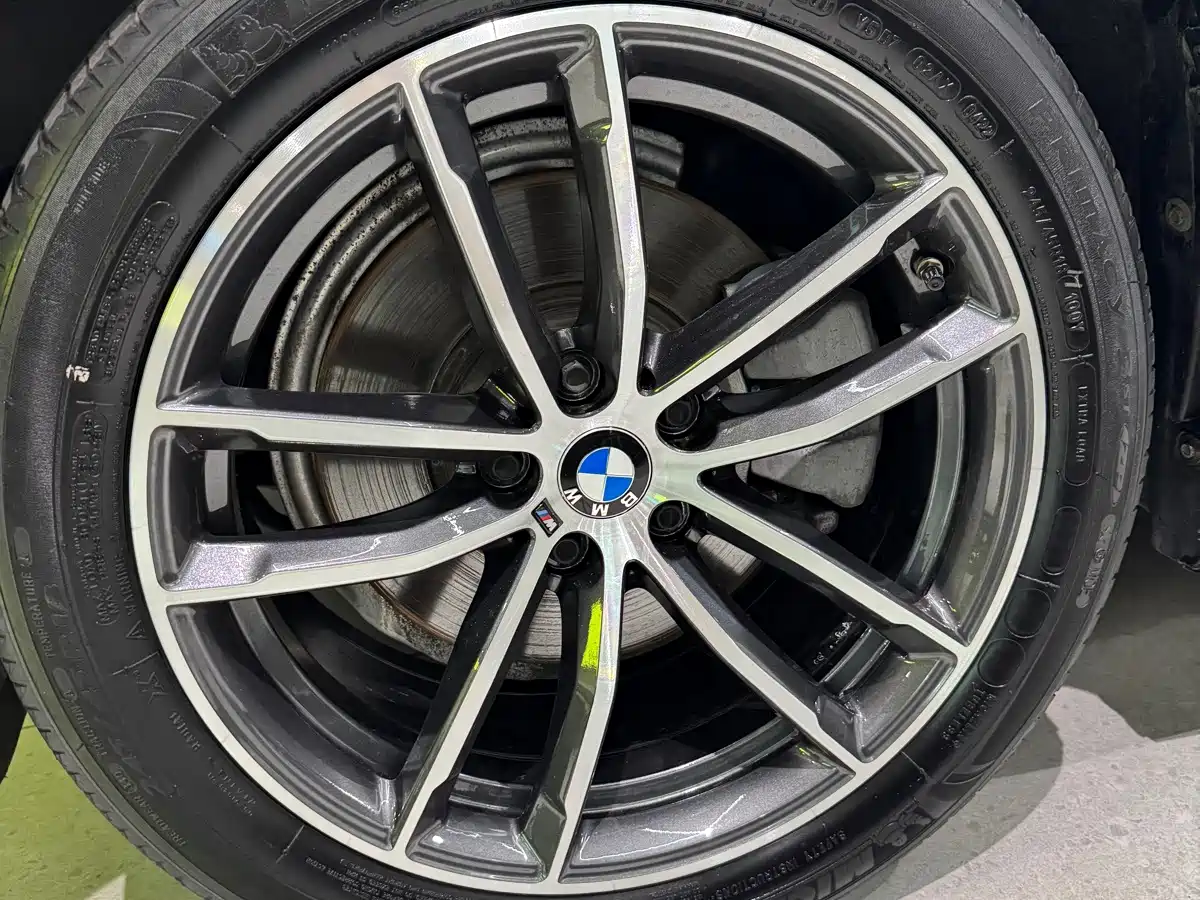BMW 5 Series, миниатюра 11