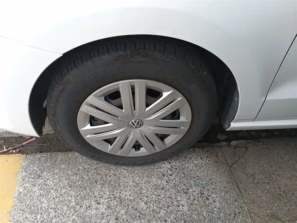 Volkswagen Polo 2018 1.5L Auto Safe Drive фото 24
