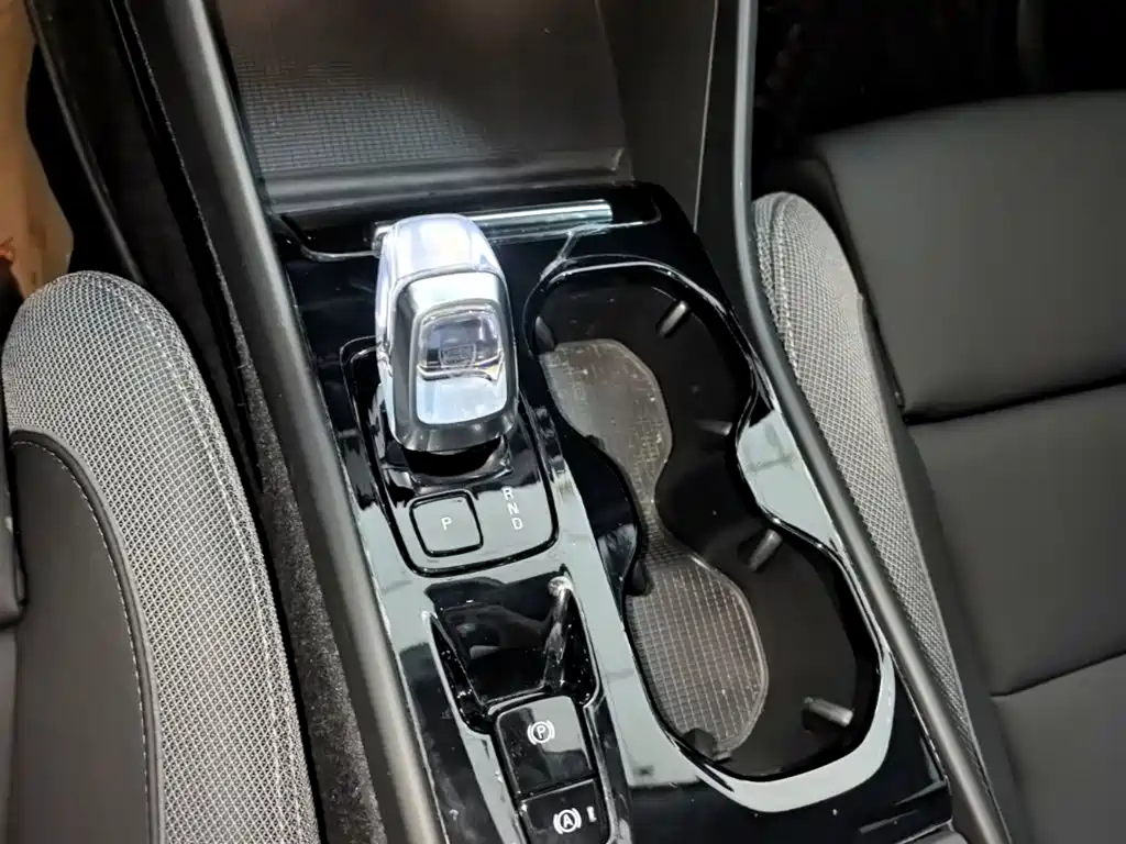 Volvo XC40 2024 2024 B3 Smart Elite Luxury Edition