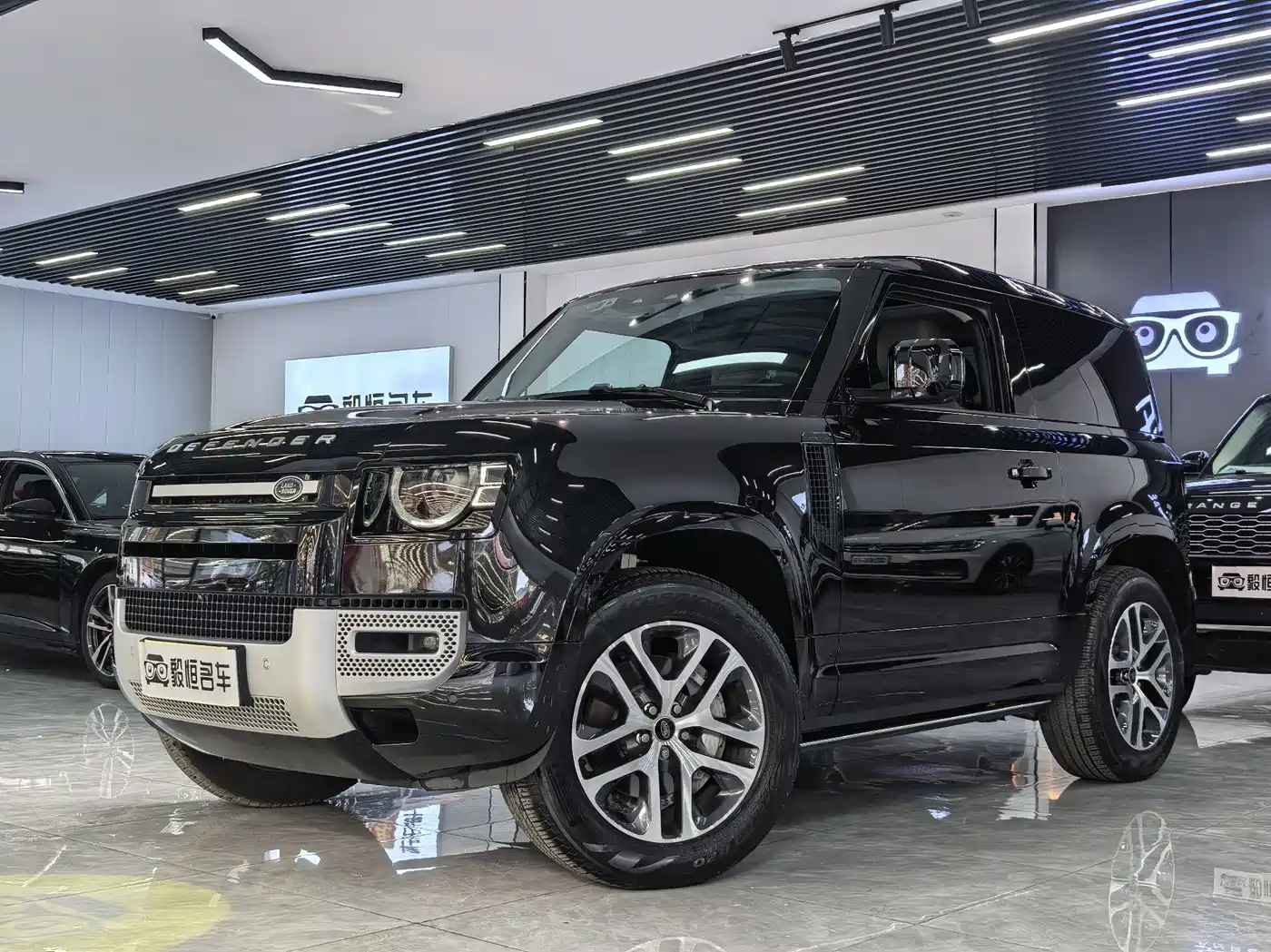Land Rover Defender 2022 Model 90 3.0T P400 XS