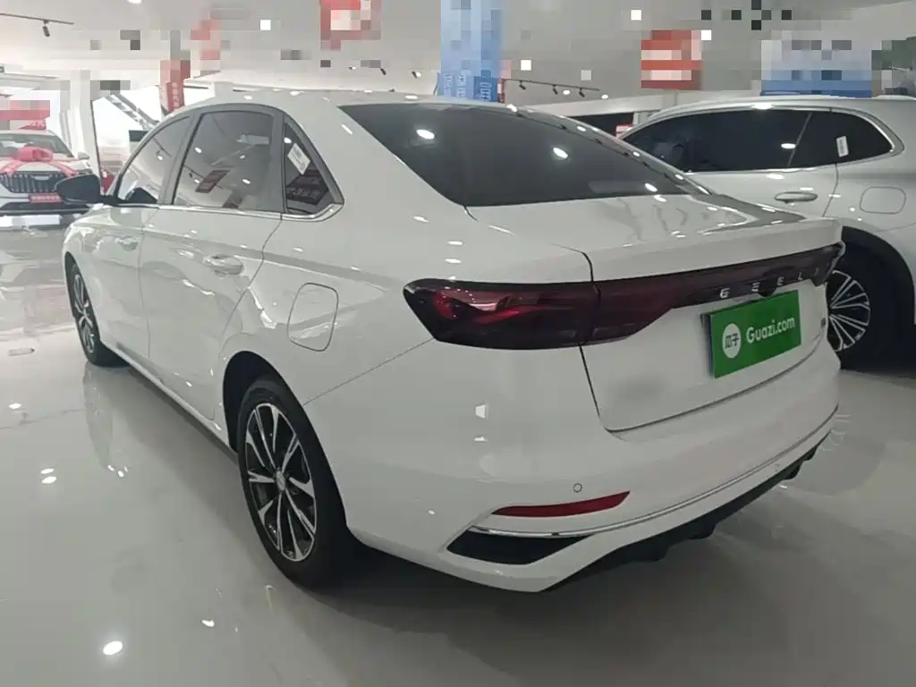 Photo 5 - Geely Emgrand