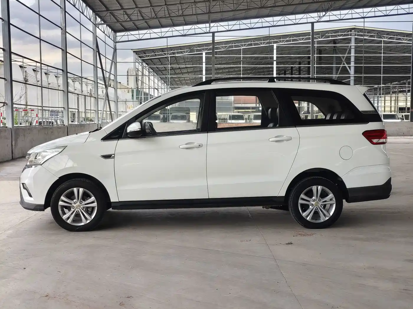 BAIC Huansu H3 2016 2015 1.5L Manual Luxury