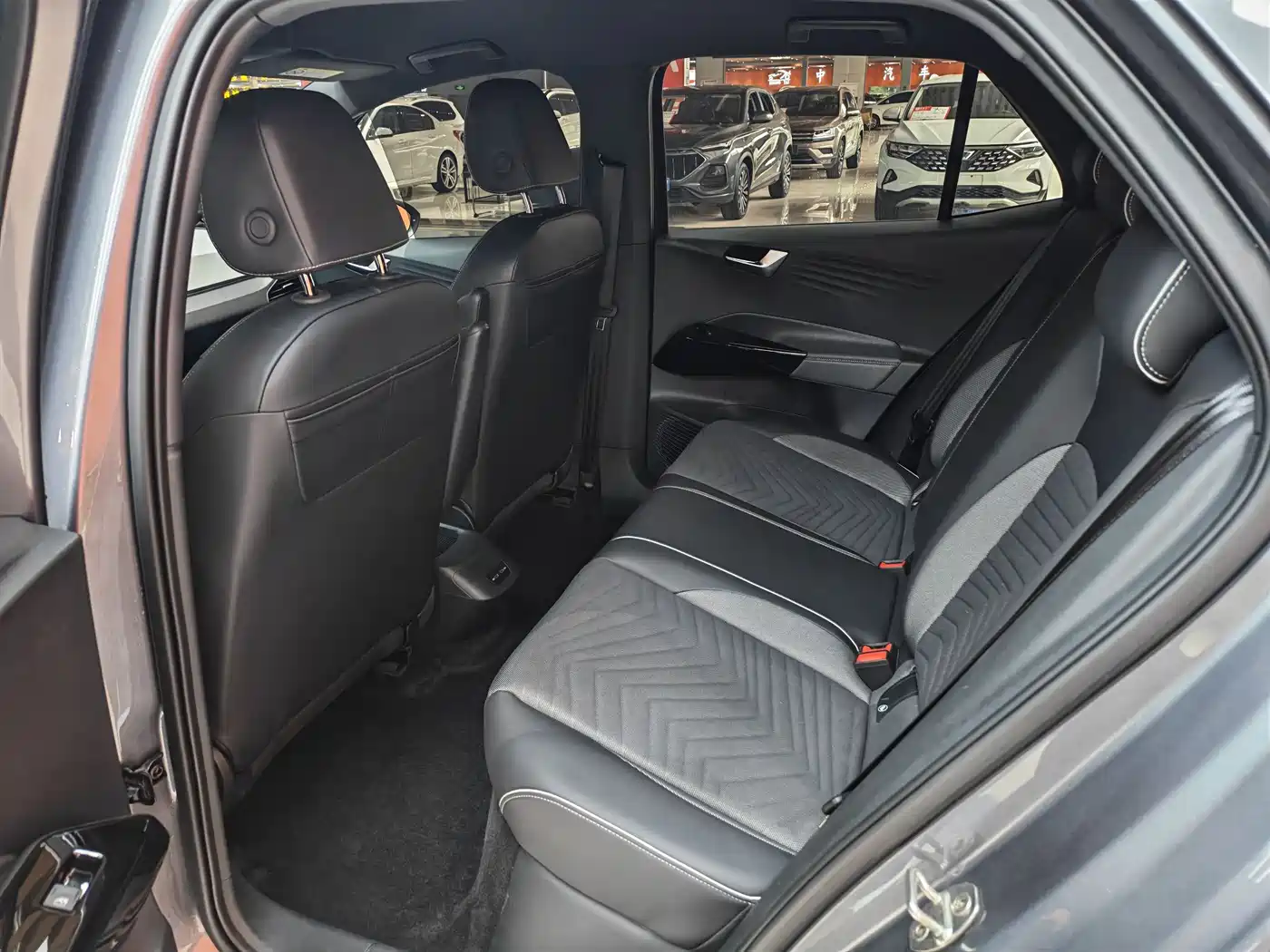 Volkswagen ID.3 2023 Pure Smart Edition фото 8