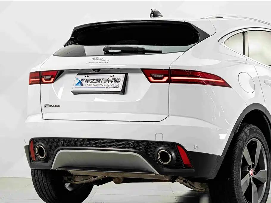 Фото 7 - Jaguar E-PACE