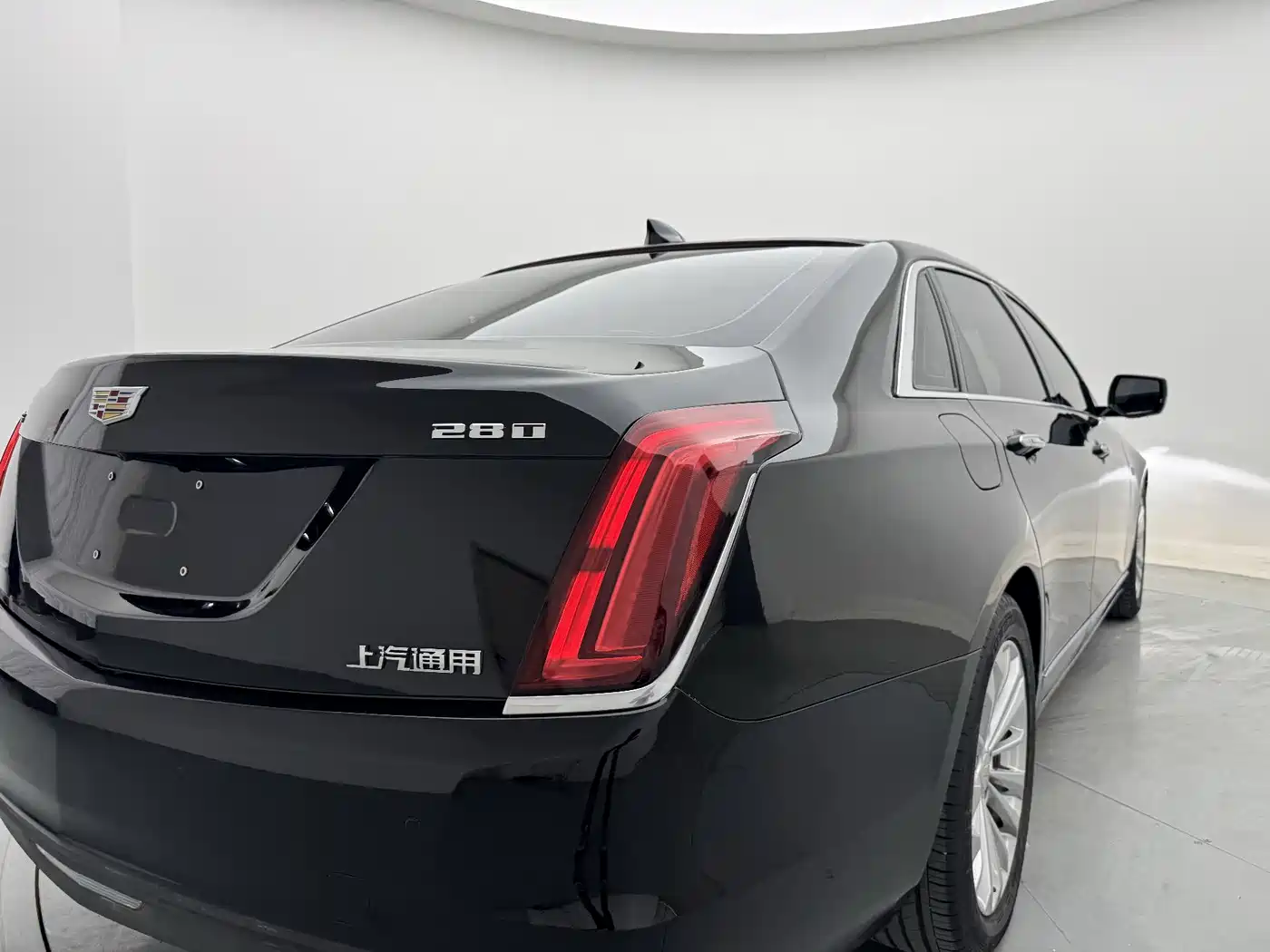 Cadillac CT6 2017 28T Luxury фото 38