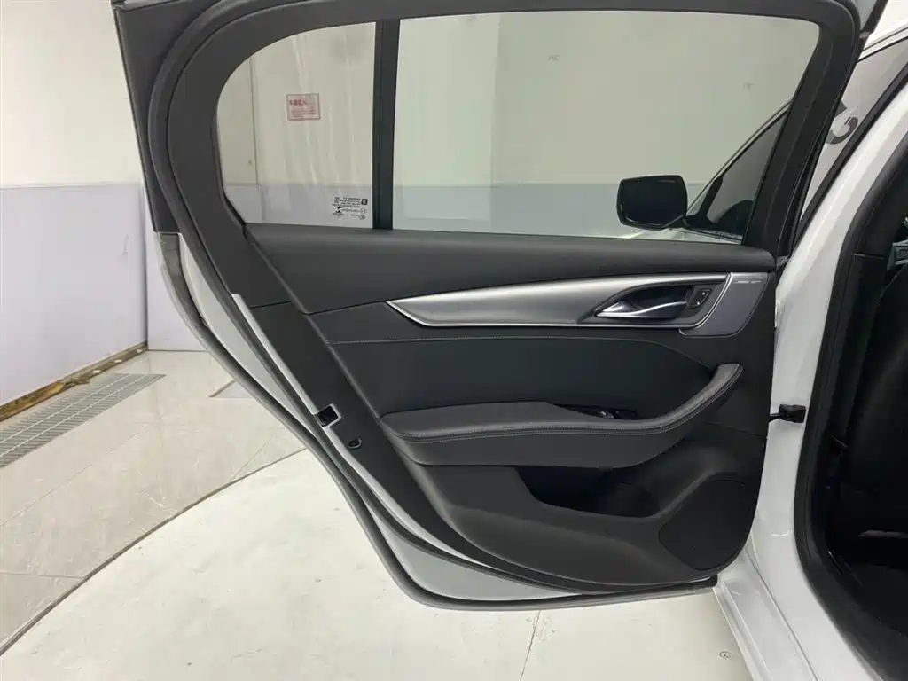 Cadillac CT5 2021 Facelift 28T Luxury Edition фото 28