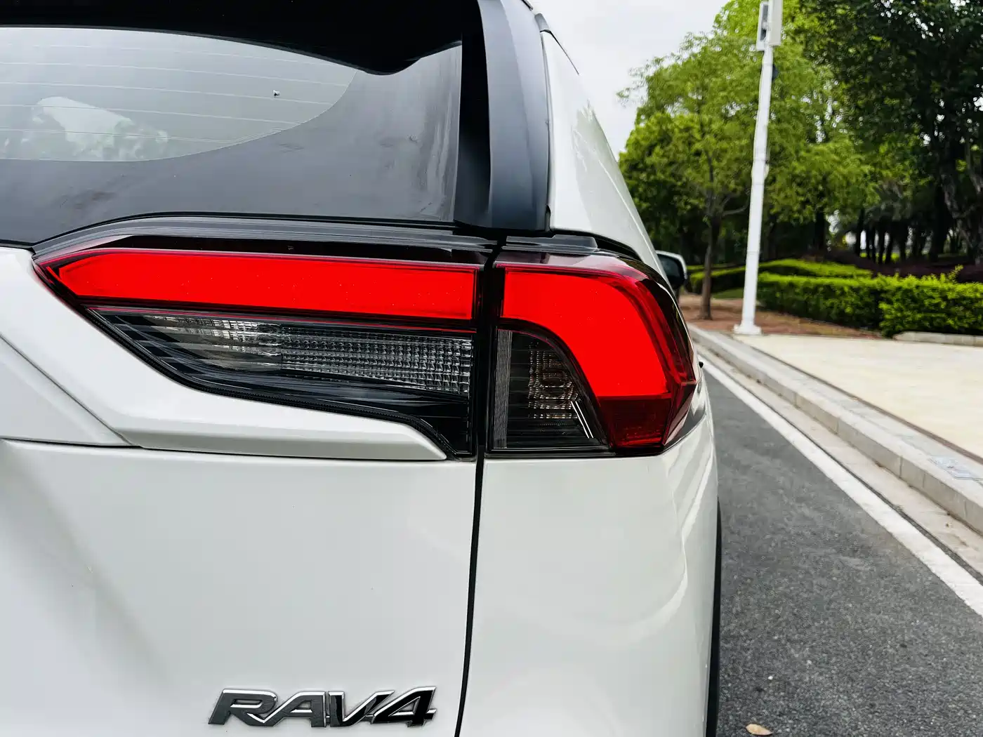 Toyota RAV4 Rongfang 2020 2.0L CVT 2WD Trend Edition фото 10