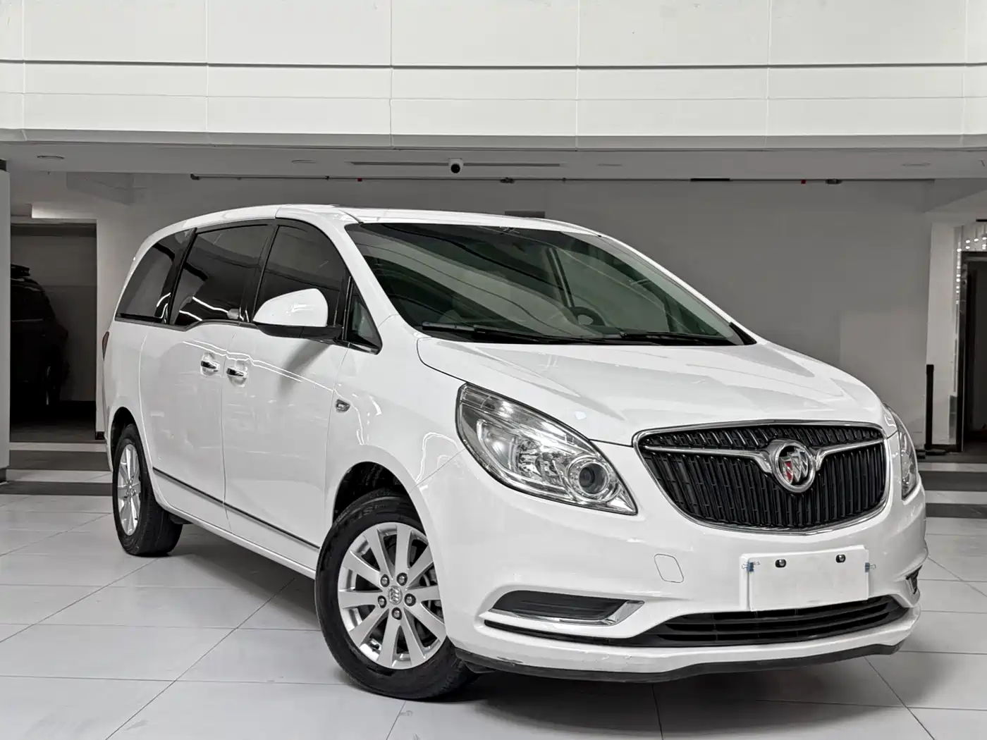 Buick GL8 2018 28T Luxury Model China VI фото 3
